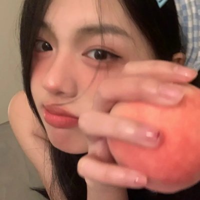 拿针的女孩